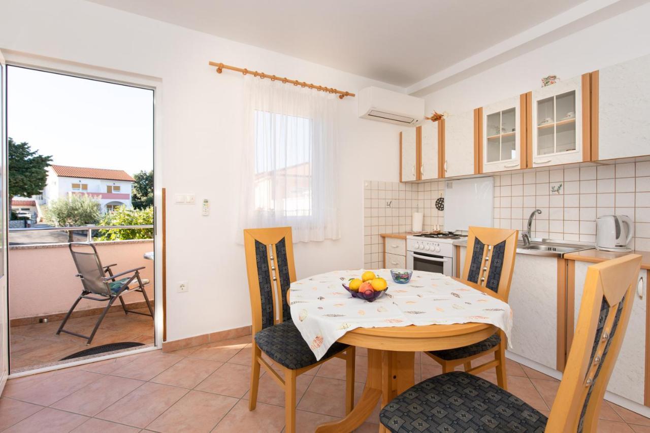 1-Bedroom Apartment In Krk - Steps From The Beach! Krk Town Luaran gambar